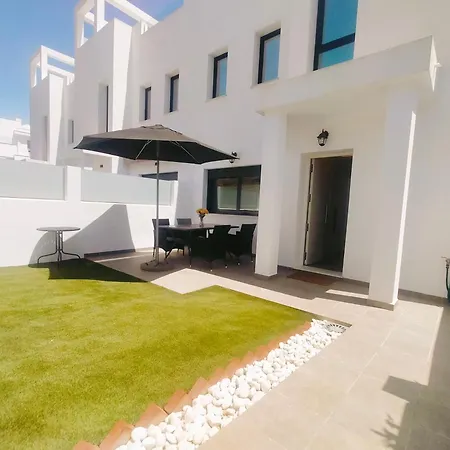 Mangos Scandinavian Living Villa Nerja